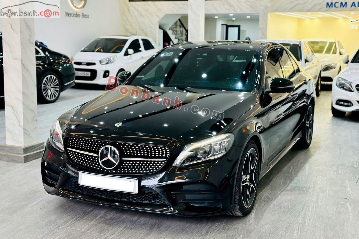 Bán ô tô Mercedes Benz C class C300 AMG - 2019 - xe cũ