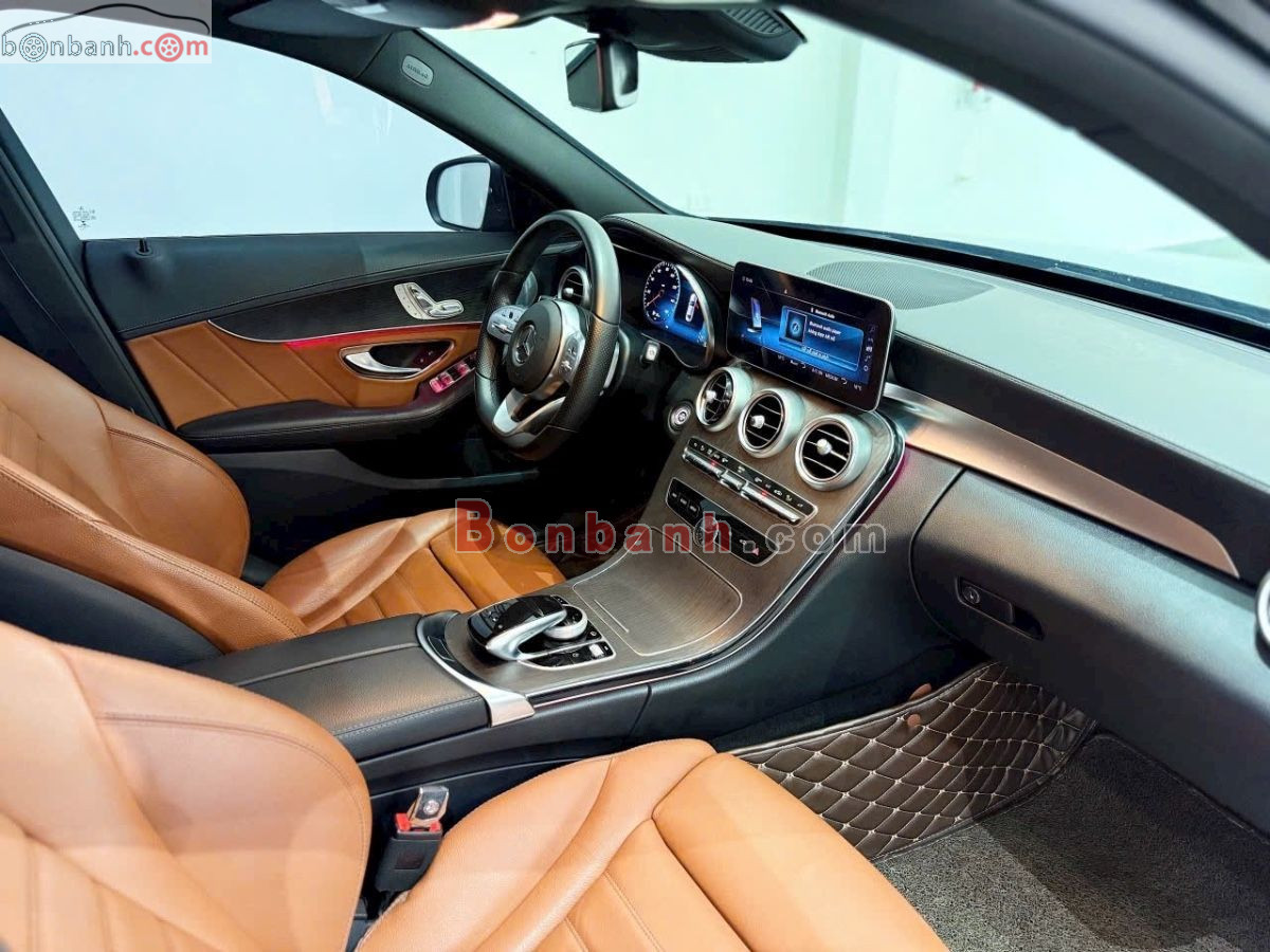 Bán ô tô Mercedes Benz C class C300 AMG - 2019 - xe cũ