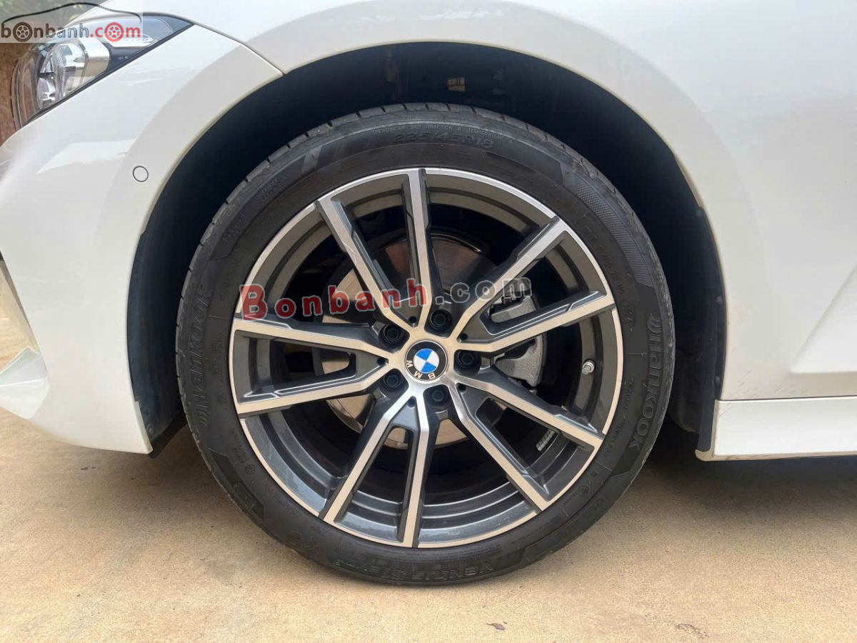 Bán ô tô BMW 3 Series 320i Sport Line - 2024 - xe cũ