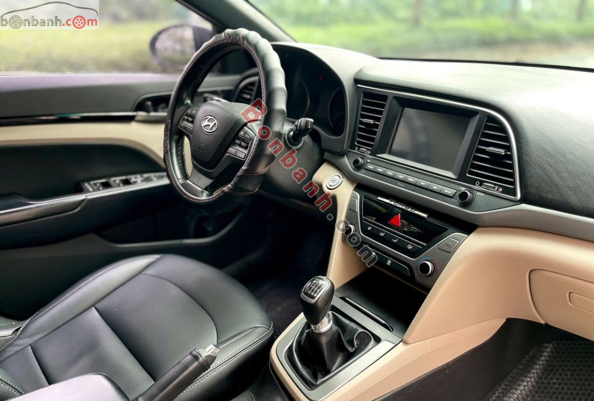 Bán ô tô Hyundai Elantra 1.6 MT - 2019 - xe cũ