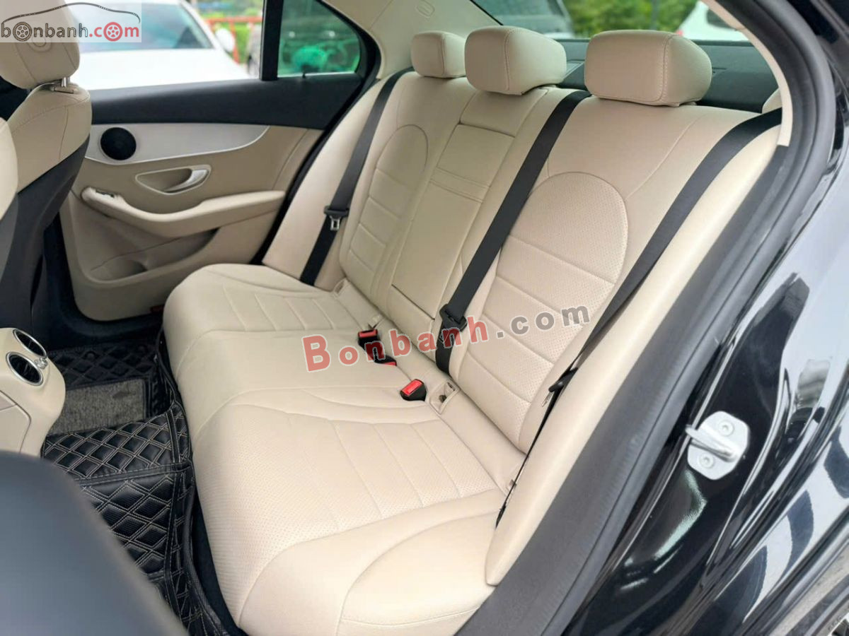 Bán ô tô Mercedes Benz C class C180 AMG - 2021 - xe cũ