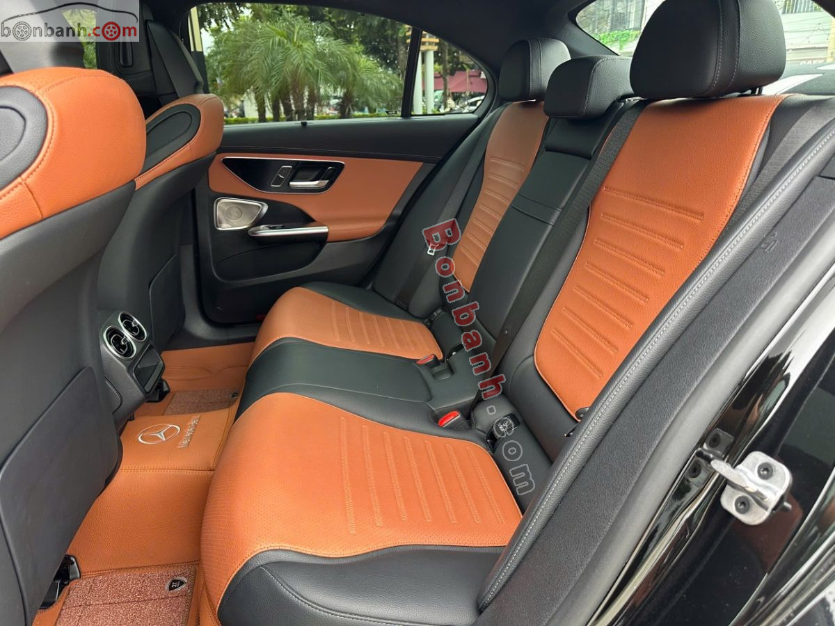 Bán ô tô Mercedes Benz C class C300 AMG - 2022 - xe cũ