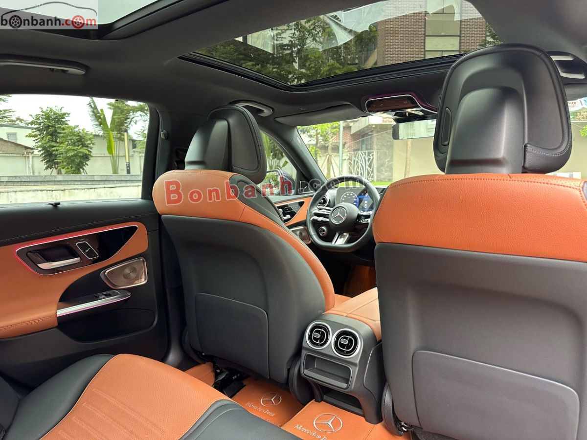 Bán ô tô Mercedes Benz C class C300 AMG - 2022 - xe cũ