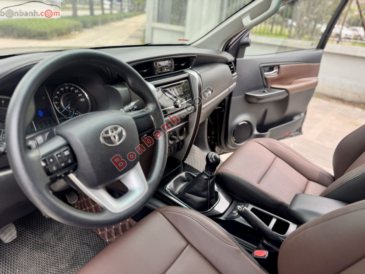 Bán ô tô Toyota Fortuner 2.4G 4x2 MT - 2017 - xe cũ