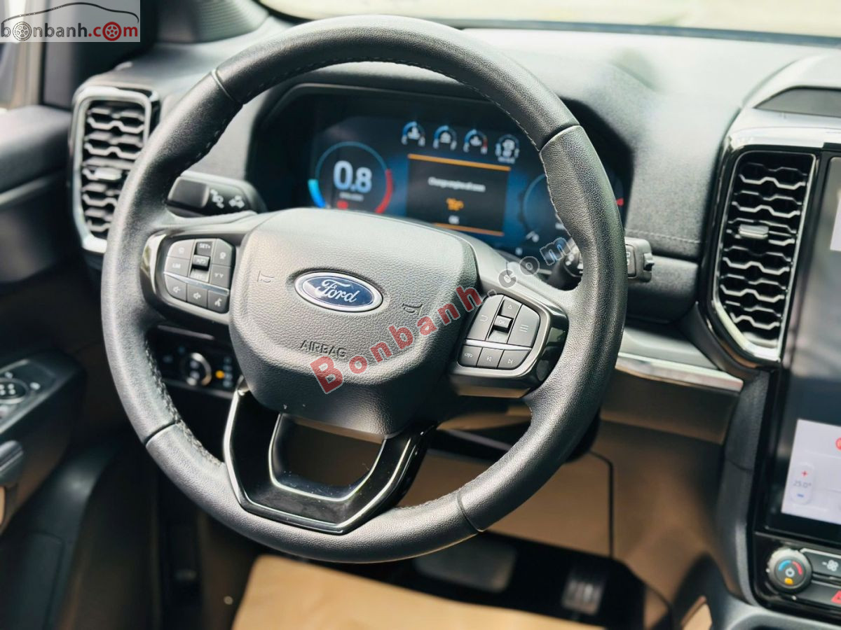 Bán ô tô Ford Everest Titanium 2.0L 4x2 AT - 2024 - xe cũ