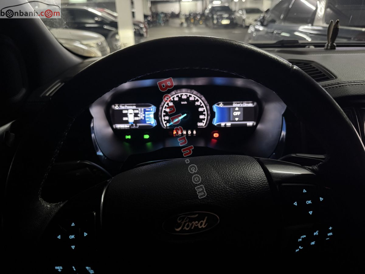 Bán ô tô Ford Everest Titanium 2.0L 4x4 AT - 2021 - xe cũ