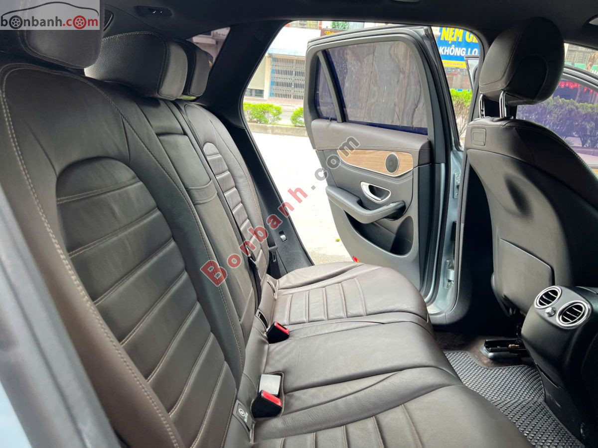 Bán ô tô Mercedes Benz GLC 250 4Matic - 2017 - xe cũ