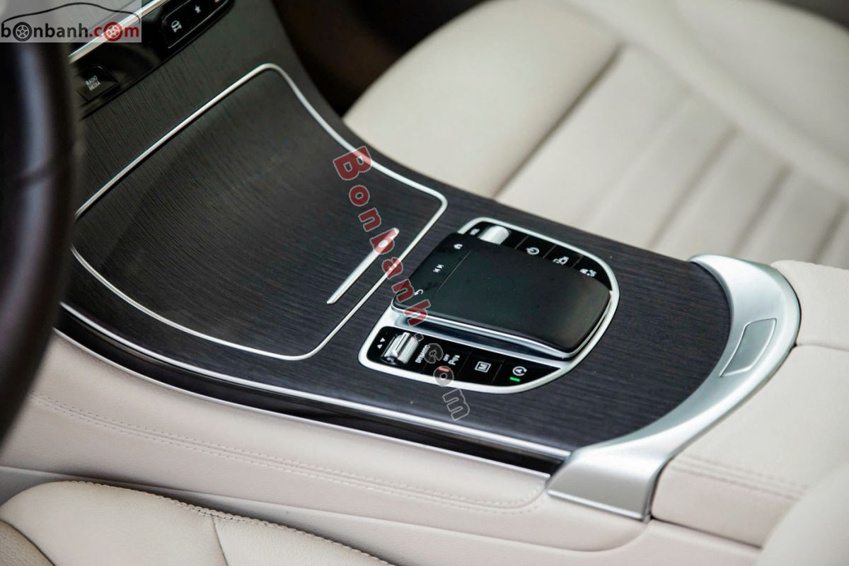 Bán ô tô Mercedes Benz GLC 300 4Matic - 2020 - xe cũ