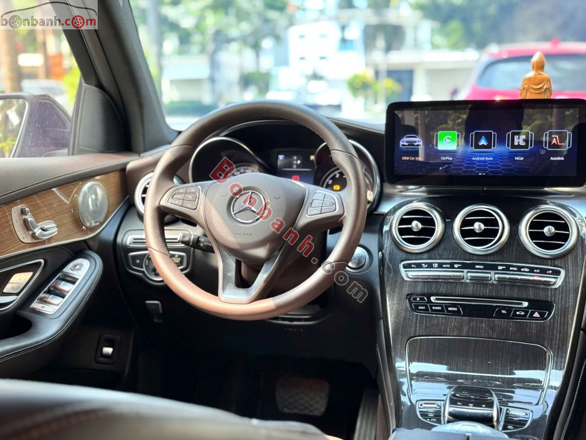 Bán ô tô Mercedes Benz GLC 250 4Matic - 2017 - xe cũ