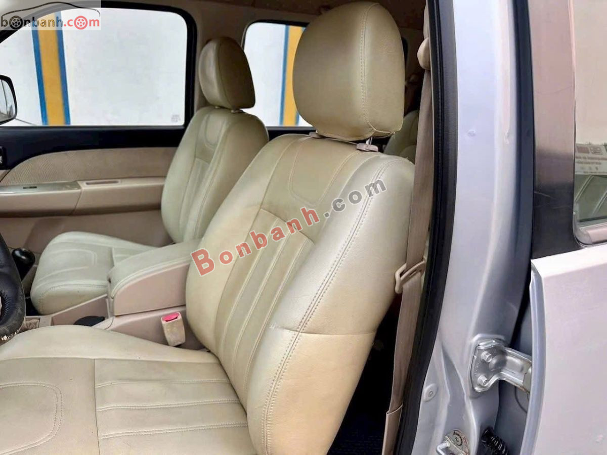 Bán ô tô Ford Everest 2.6L 4x4 MT - 2011 - xe cũ