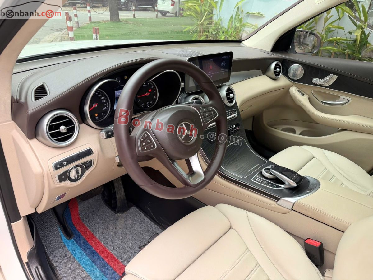 Bán ô tô Mercedes Benz GLC 300 4Matic - 2017 - xe cũ