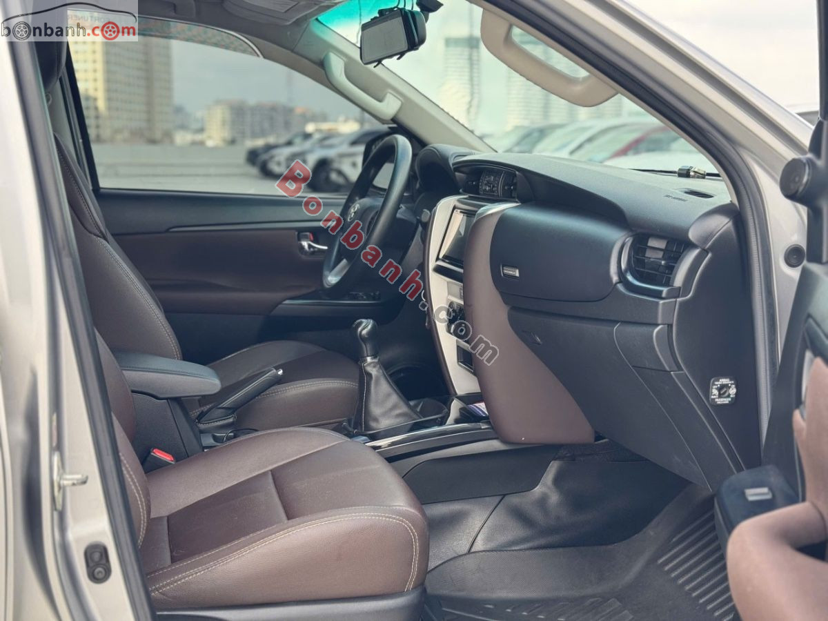 Bán ô tô Toyota Fortuner 2.4G 4x2 MT - 2019 - xe cũ
