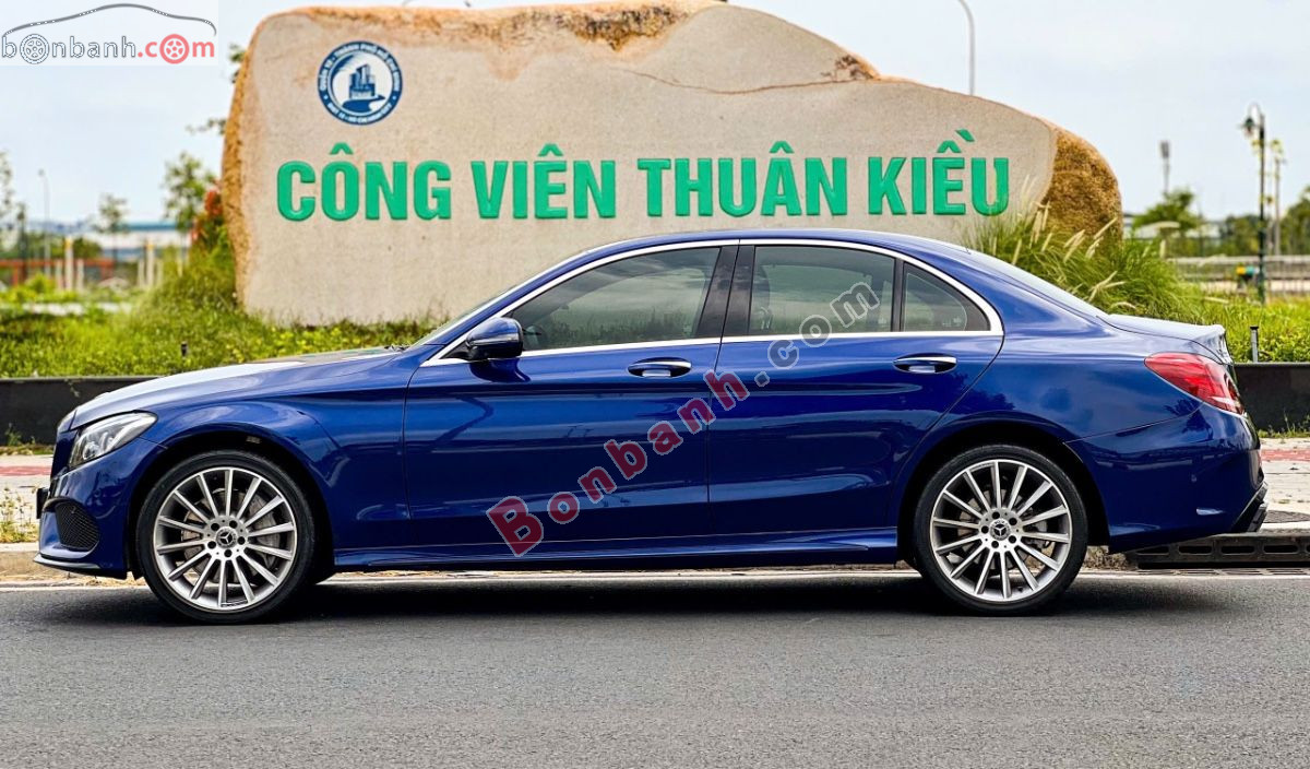 Bán ô tô Mercedes Benz C class C300 AMG - 2017 - xe cũ