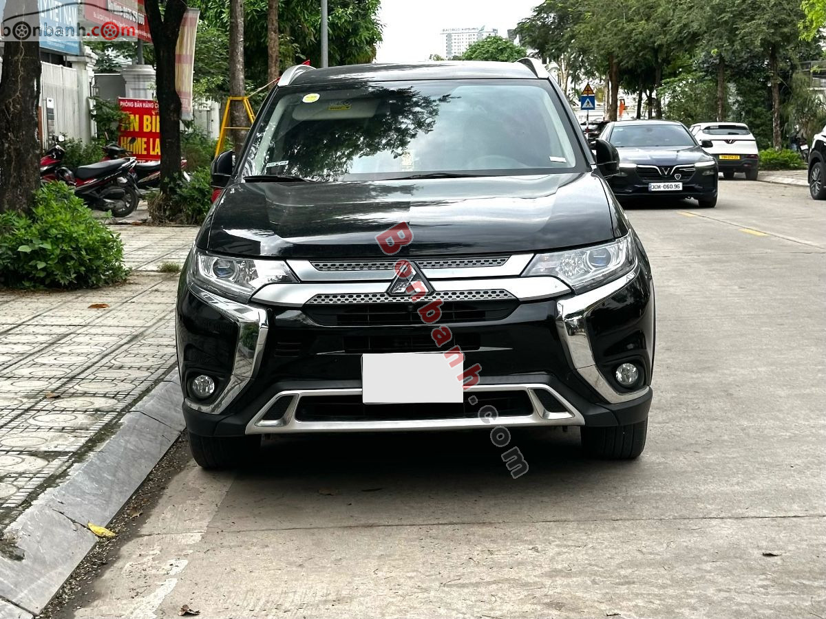 Bán ô tô Mitsubishi Outlander 2.0 CVT - 2021 - xe cũ