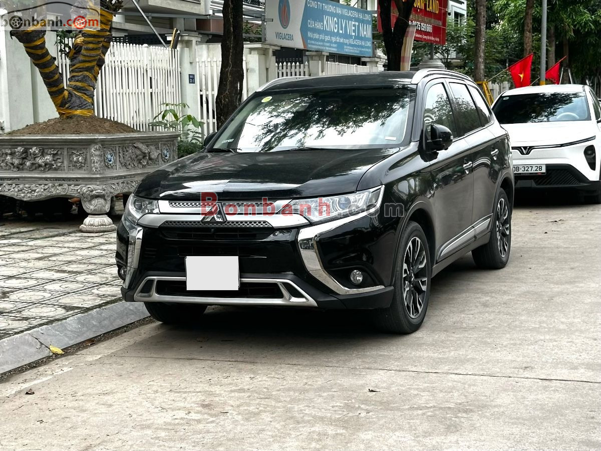 Bán ô tô Mitsubishi Outlander 2.0 CVT - 2021 - xe cũ