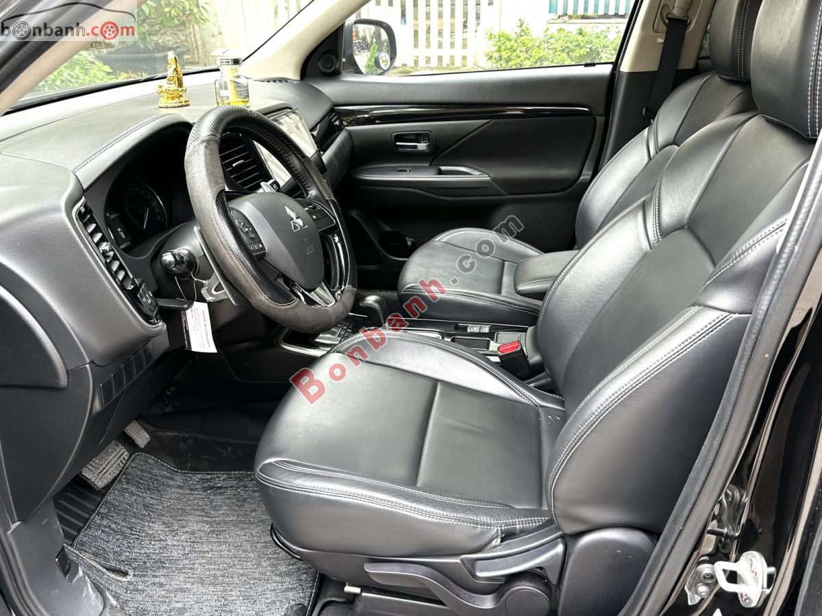 Bán ô tô Mitsubishi Outlander 2.0 CVT - 2021 - xe cũ