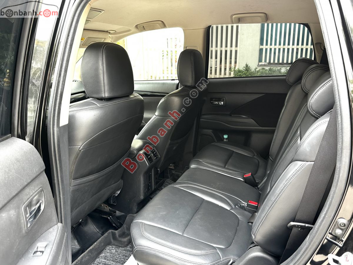 Bán ô tô Mitsubishi Outlander 2.0 CVT - 2021 - xe cũ