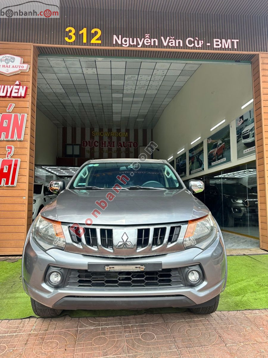 Bán ô tô Mitsubishi Triton 4x2 AT - 2018 - xe cũ