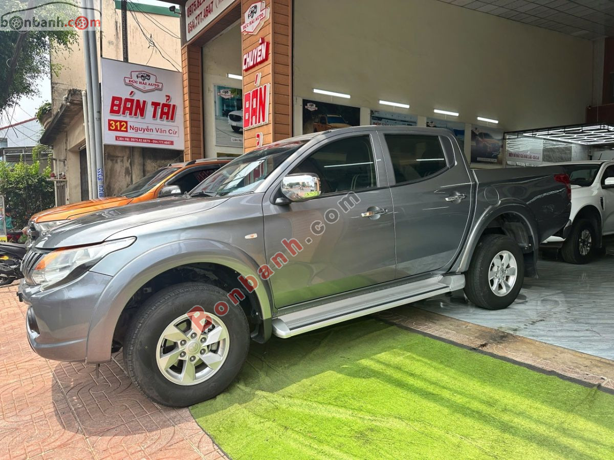 Bán ô tô Mitsubishi Triton 4x2 AT - 2018 - xe cũ