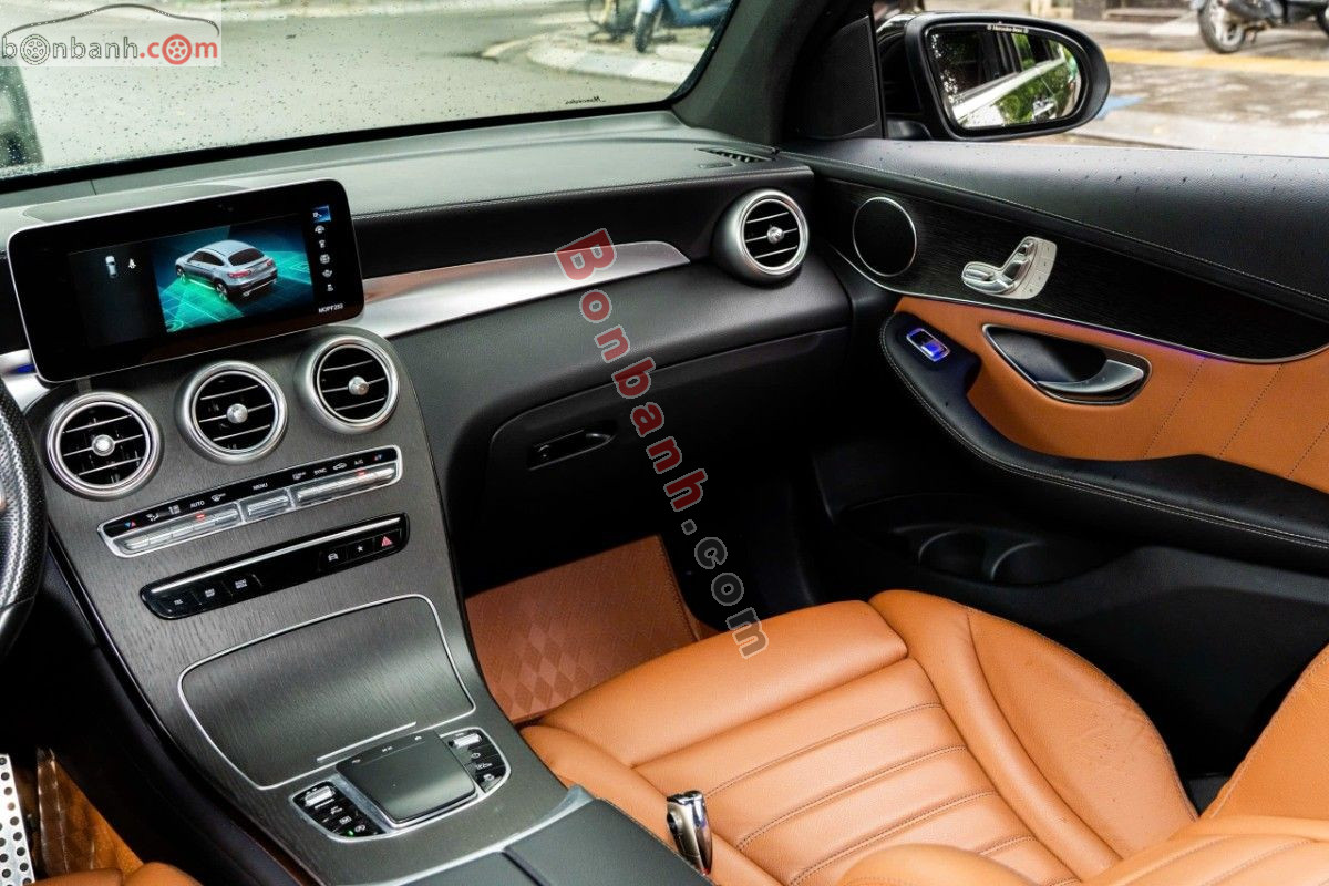 Bán ô tô Mercedes Benz GLC 300 4Matic Coupe - 2022 - xe cũ