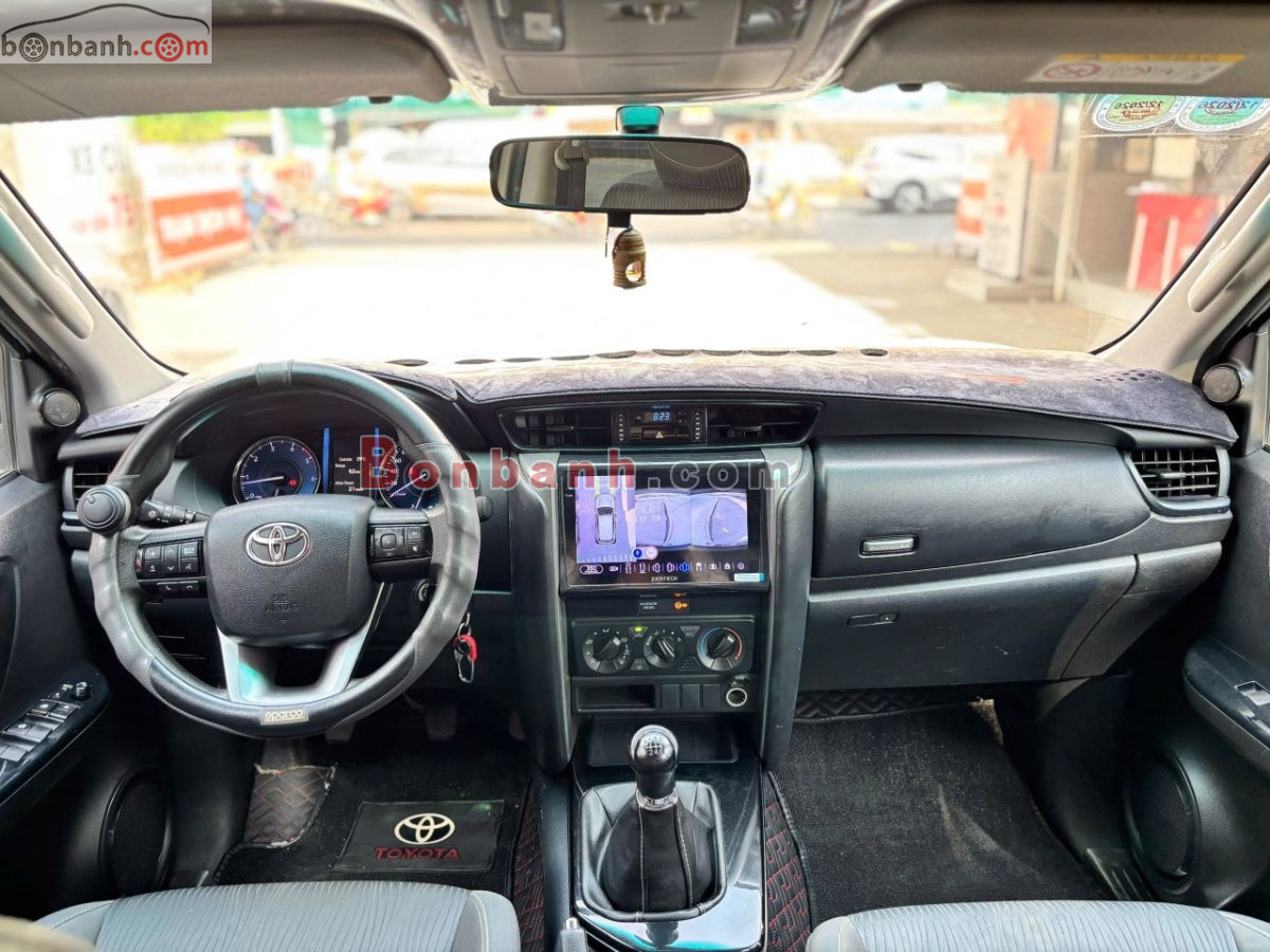 Bán ô tô Toyota Fortuner 2.4L 4x2 MT - 2022 - xe cũ