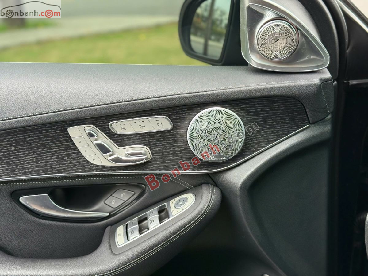 Bán ô tô Mercedes Benz GLC 300 4Matic - 2020 - xe cũ