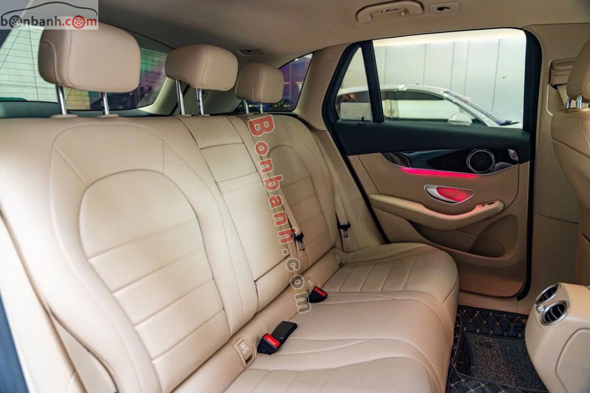 Bán ô tô Mercedes Benz GLC 200 - 2022 - xe cũ