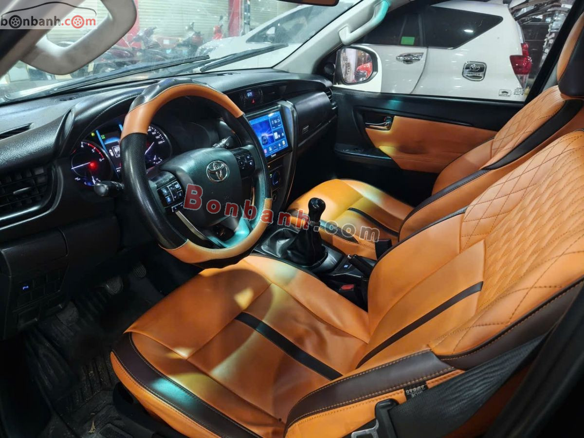 Bán ô tô Toyota Fortuner 2.4G 4x2 MT - 2021 - xe cũ