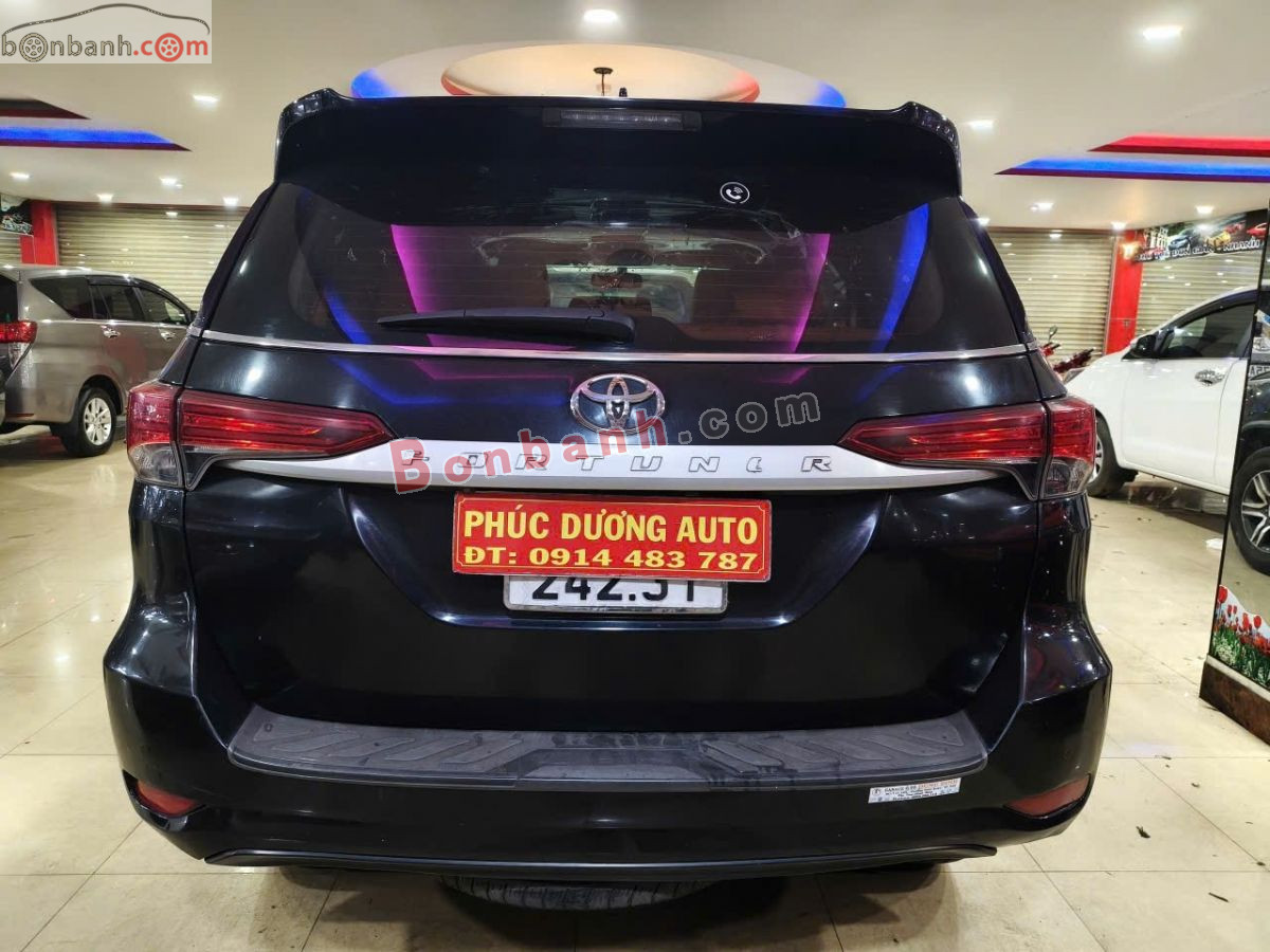 Bán ô tô Toyota Fortuner 2.4G 4x2 MT - 2021 - xe cũ