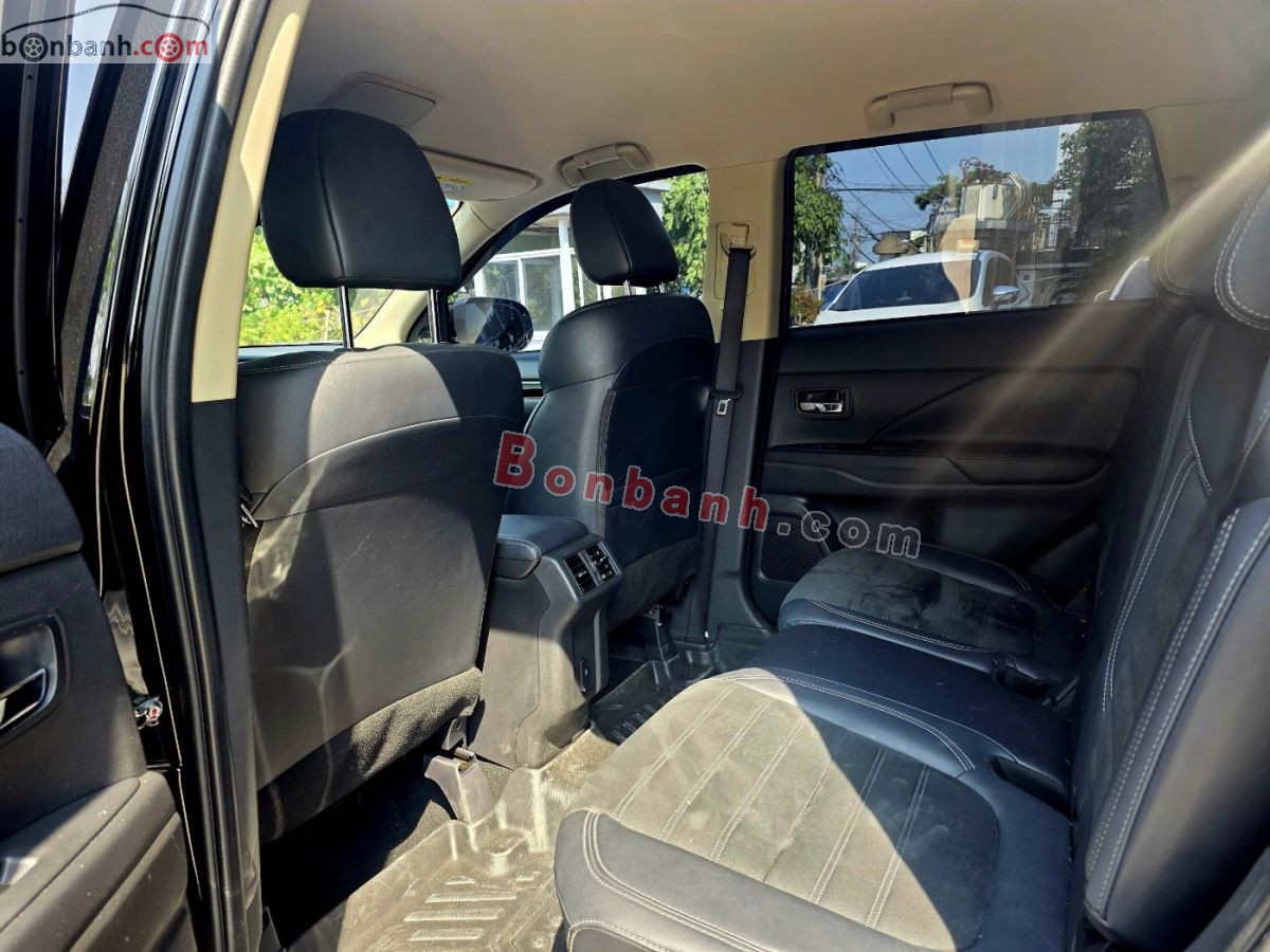 Bán ô tô Mitsubishi Outlander 2.0 CVT - 2024 - xe cũ