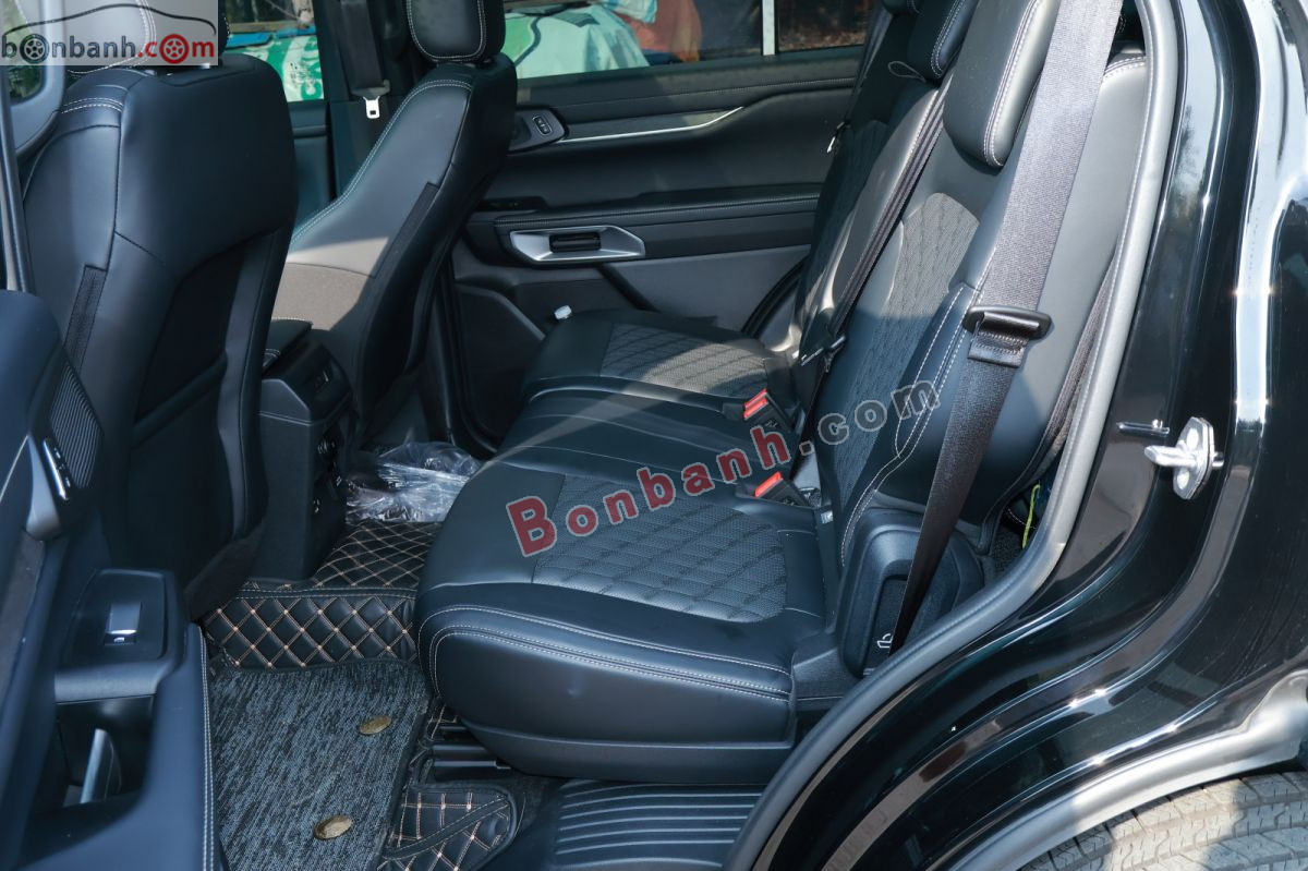 Bán ô tô Ford Everest Platinum 2.0L 4x4 AT - 2025 - xe cũ