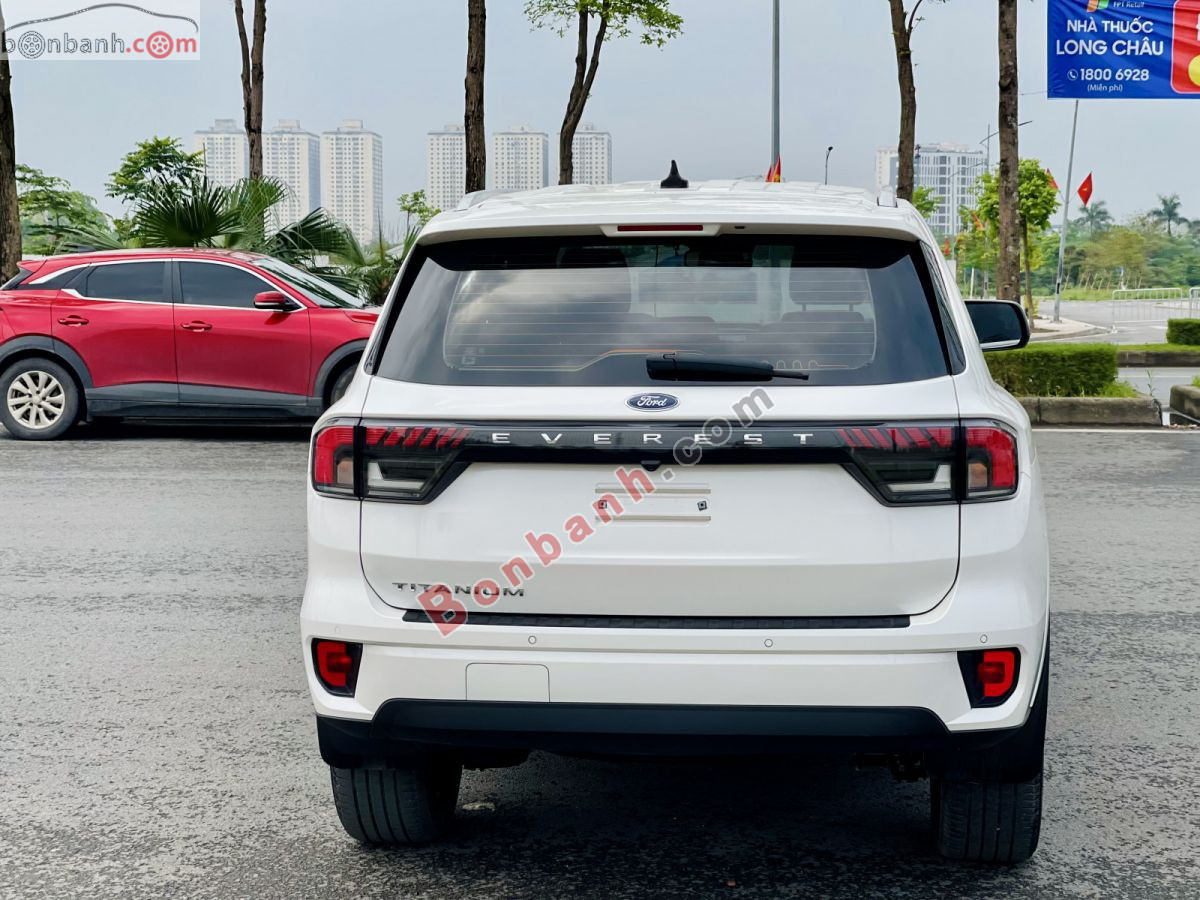 Bán ô tô Ford Everest Titanium 2.0L 4x2 AT - 2022 - xe cũ