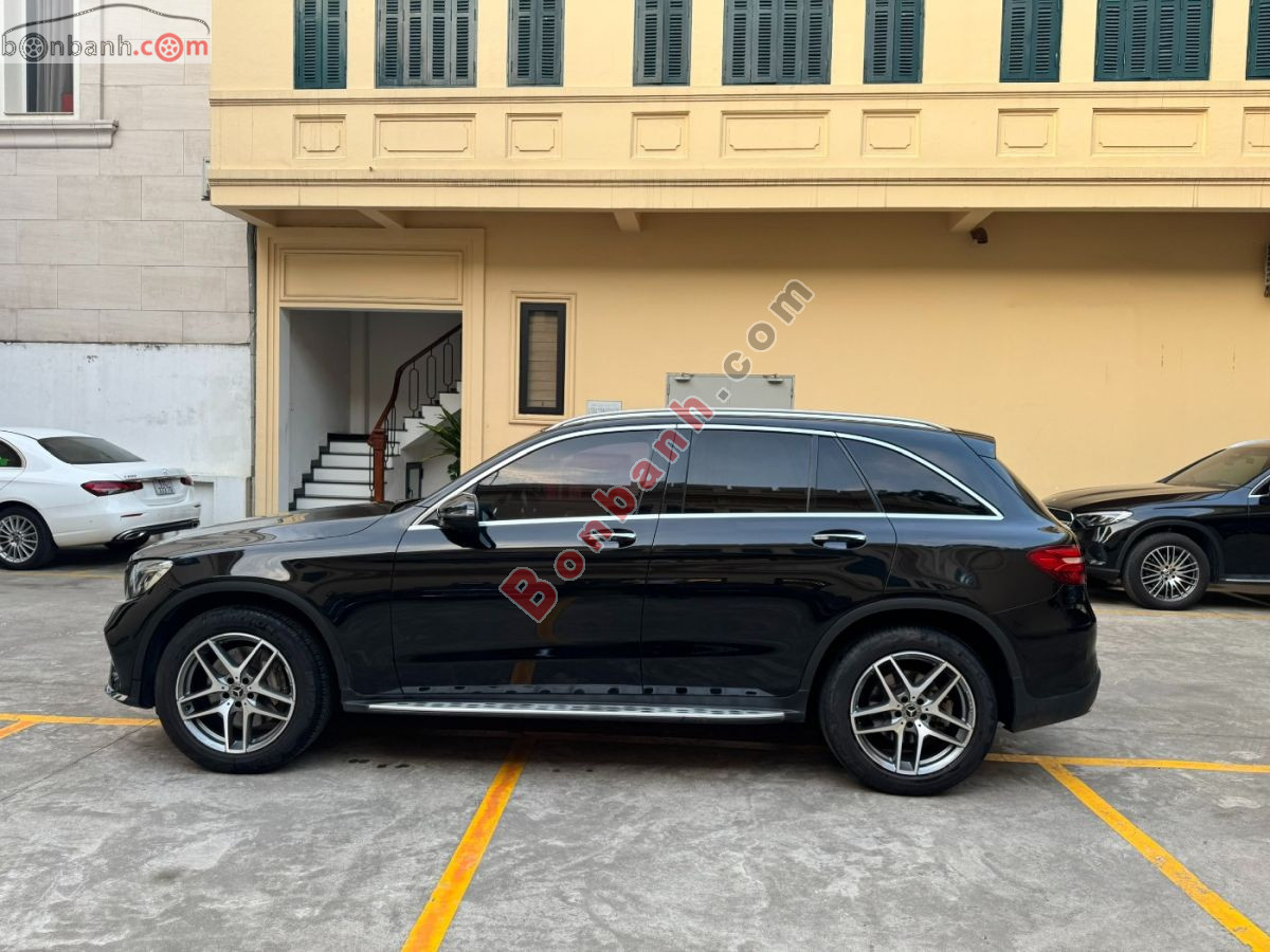 Bán ô tô Mercedes Benz GLC 300 4Matic - 2017 - xe cũ