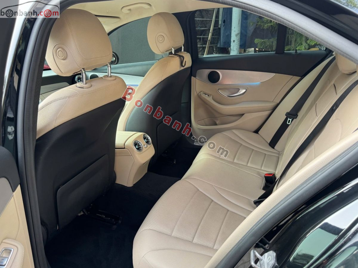 Bán ô tô Mercedes Benz C class C180 AMG - 2021 - xe cũ