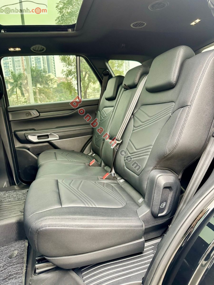 Bán ô tô Ford Everest Titanium 2.0L 4x2 AT - 2025 - xe cũ