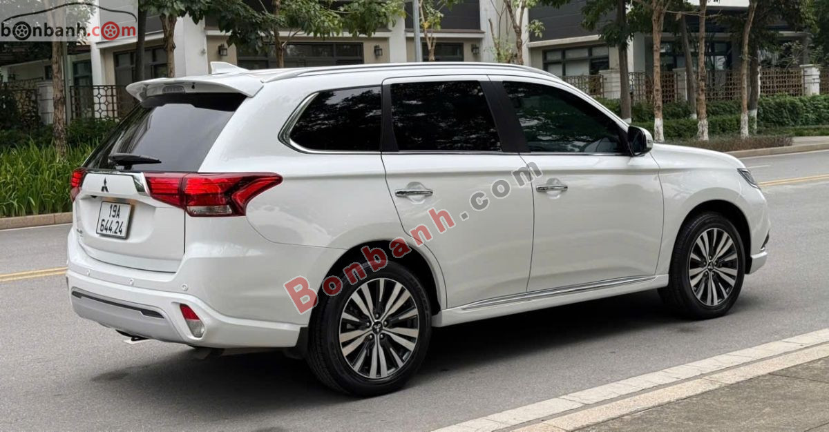 Bán ô tô Mitsubishi Outlander 2.0 CVT - 2024 - xe cũ