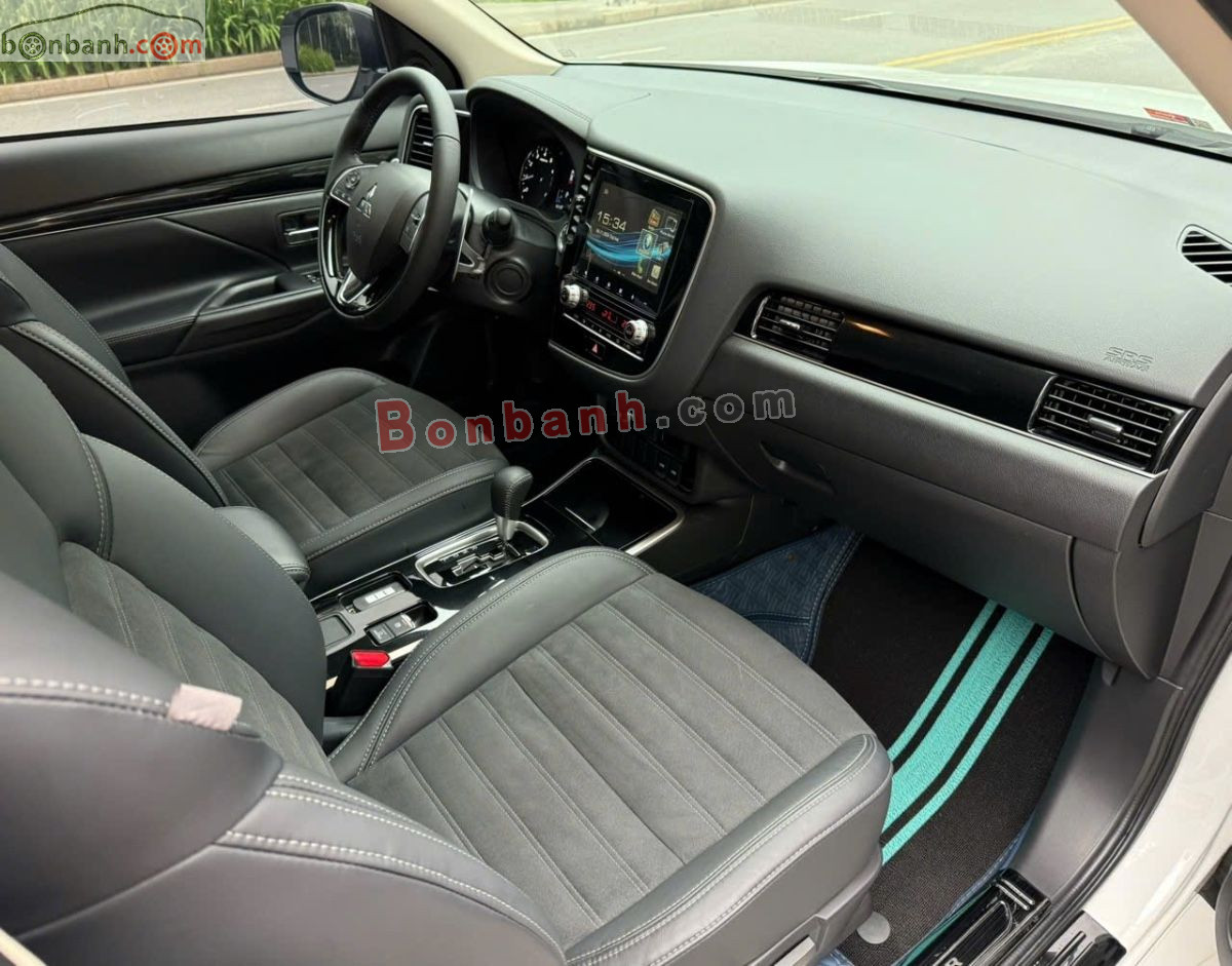 Bán ô tô Mitsubishi Outlander 2.0 CVT - 2024 - xe cũ