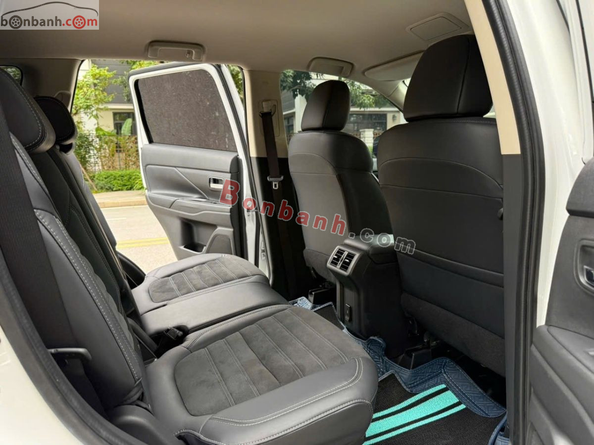 Bán ô tô Mitsubishi Outlander 2.0 CVT - 2024 - xe cũ