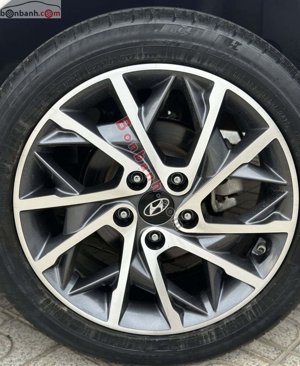 Bán ô tô Hyundai Elantra 2.0 AT - 2021 - xe cũ
