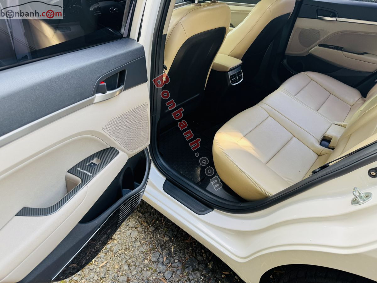 Bán ô tô Hyundai Elantra 1.6 MT - 2021 - xe cũ