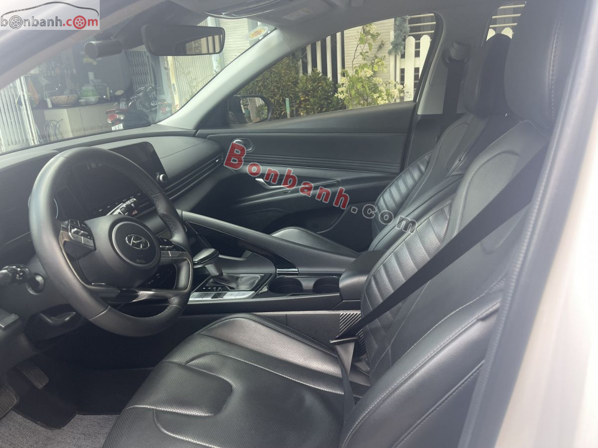 Bán ô tô Hyundai Elantra 1.6 AT Đặc biệt - 2024 - xe cũ