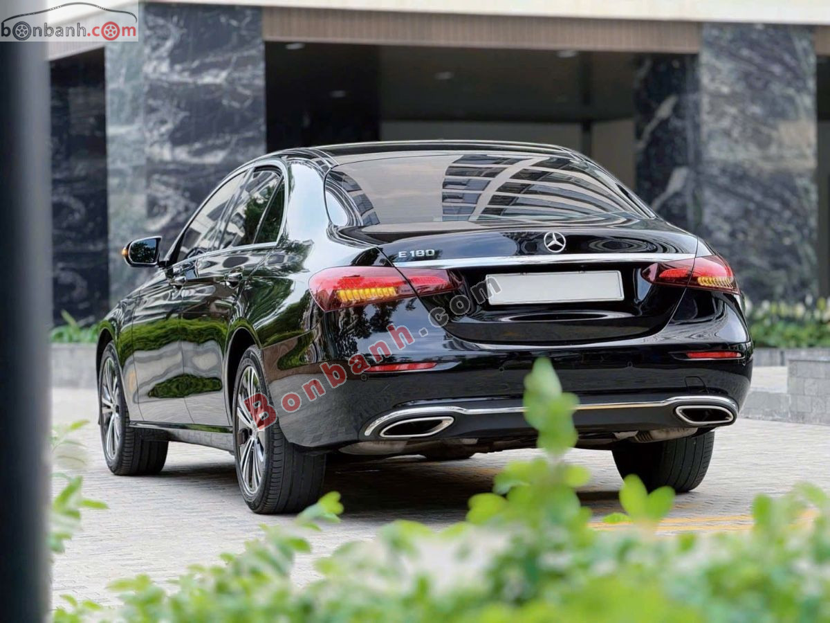 Bán ô tô Mercedes Benz E class E180 - 2022 - xe cũ
