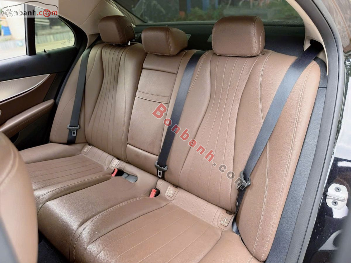 Bán ô tô Mercedes Benz E class E180 - 2022 - xe cũ
