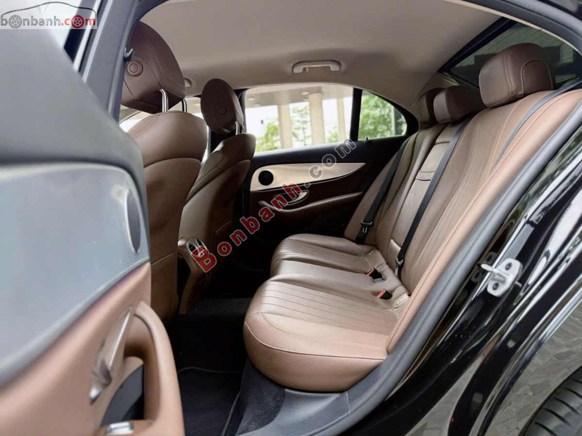 Bán ô tô Mercedes Benz E class E180 - 2022 - xe cũ