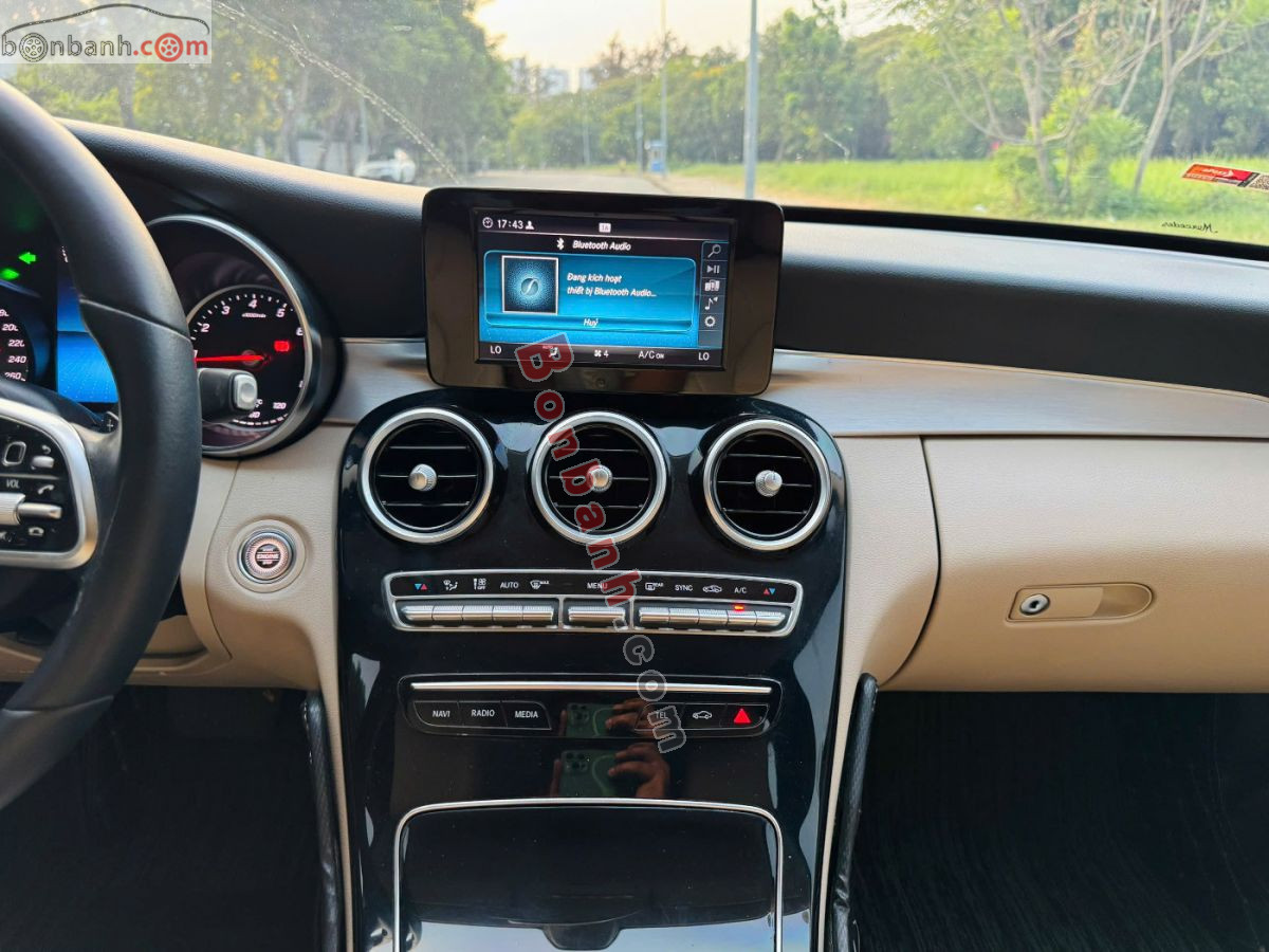 Bán ô tô Mercedes Benz C class C180 - 2020 - xe cũ