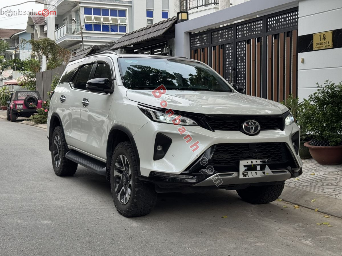 Bán ô tô Toyota Fortuner 2.4G 4x2 AT Legender - 2021 - xe cũ