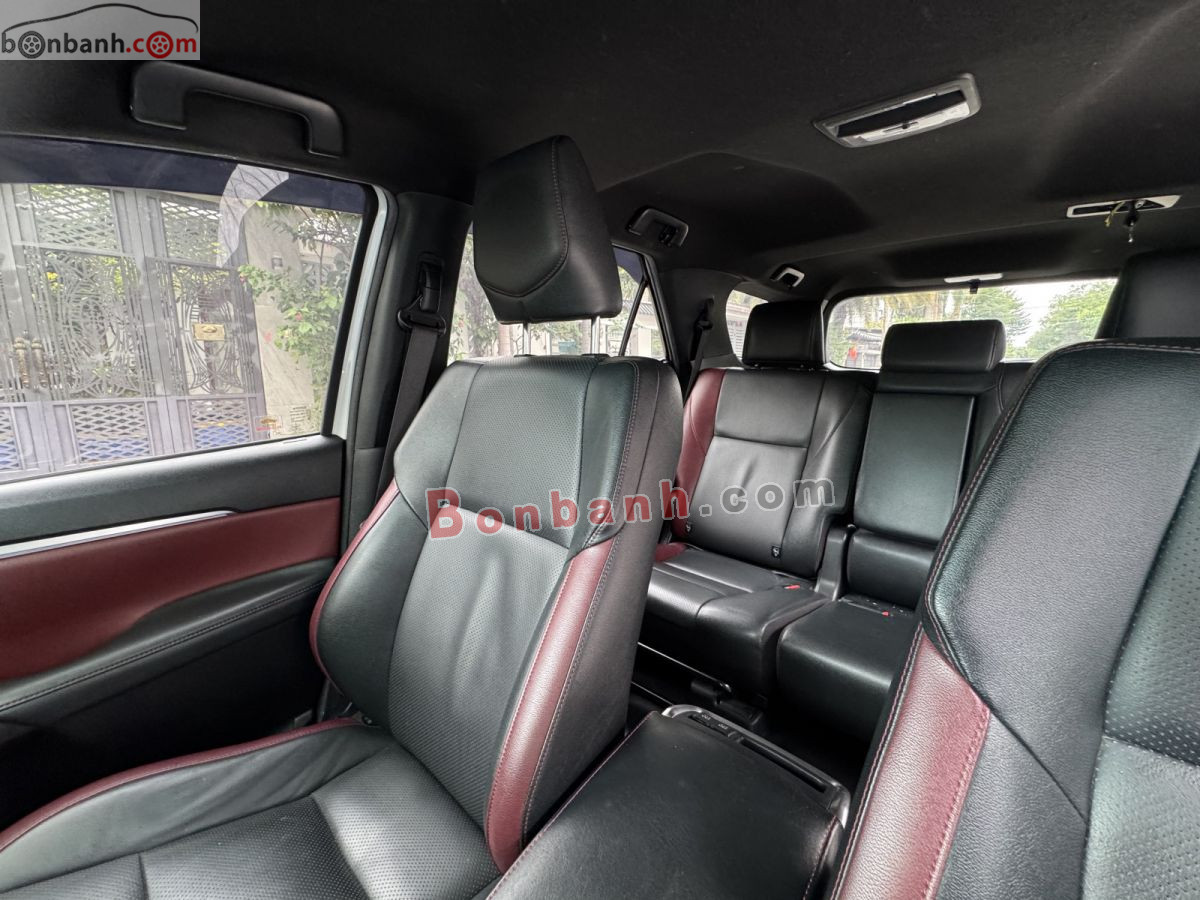 Bán ô tô Toyota Fortuner 2.4G 4x2 AT Legender - 2021 - xe cũ