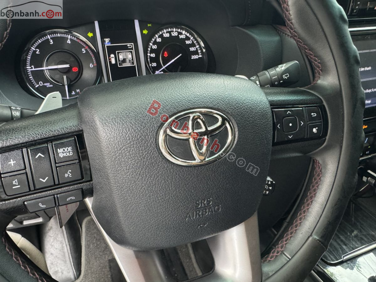 Bán ô tô Toyota Fortuner 2.4G 4x2 AT Legender - 2021 - xe cũ
