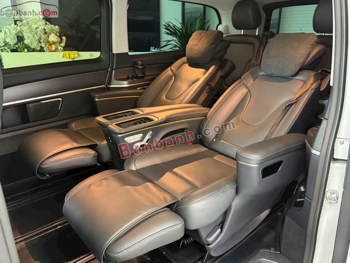 Bán ô tô Mercedes Benz V class V250 AMG - 2023 - xe cũ