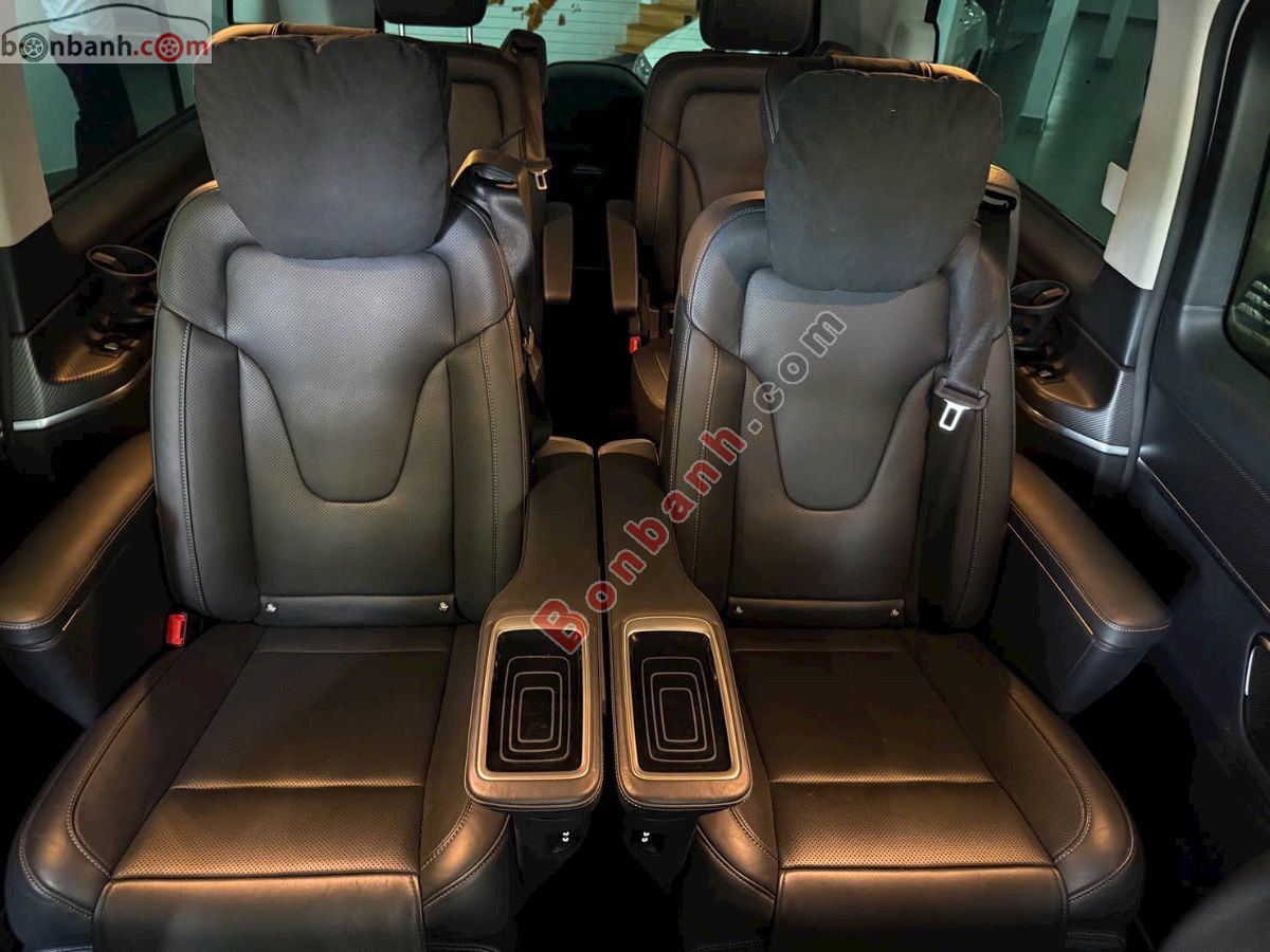 Bán ô tô Mercedes Benz V class V250 AMG - 2023 - xe cũ